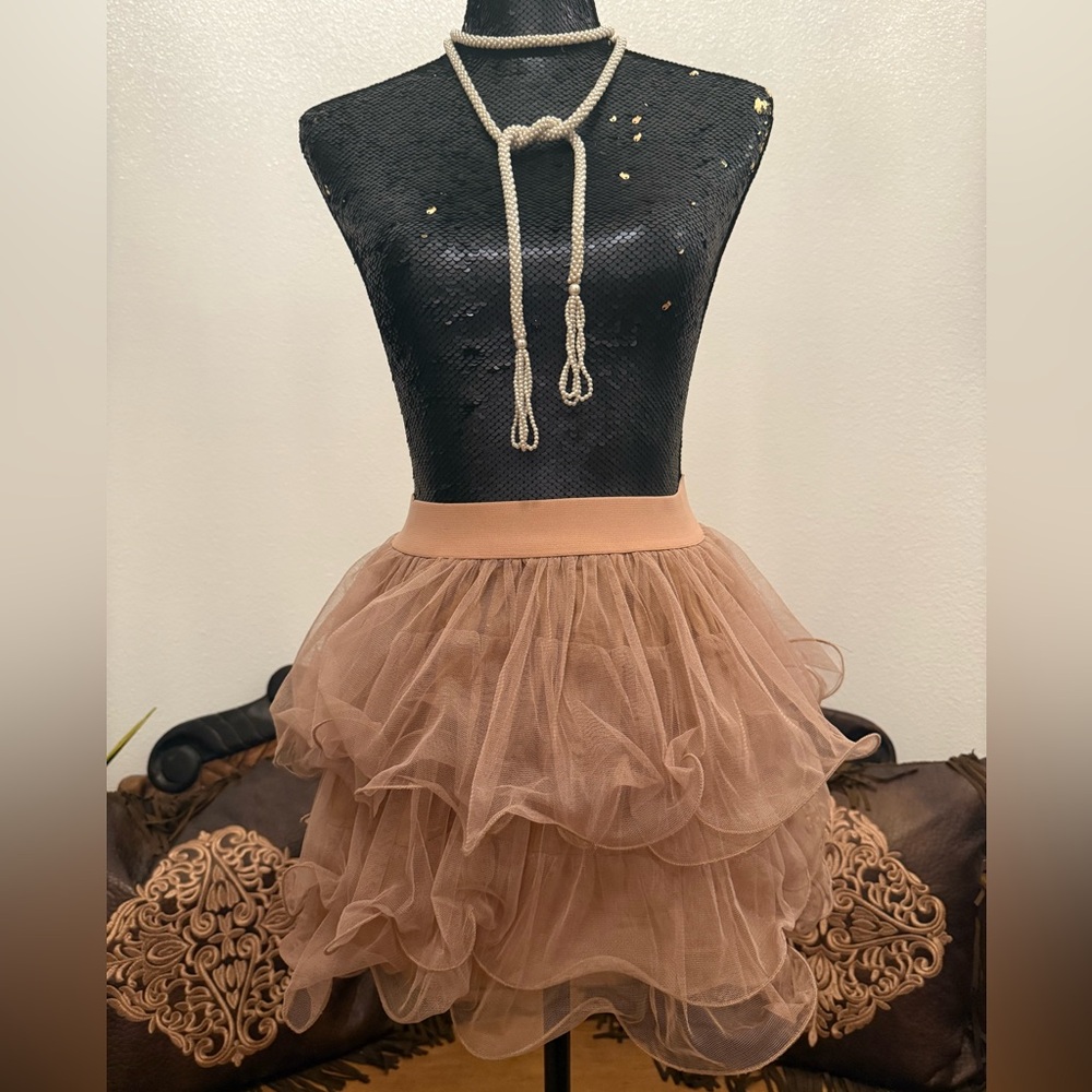Forever Twentyone Pinkish Tan Layered Tutu Tulle Ruffled Skirt Size Medium NWT